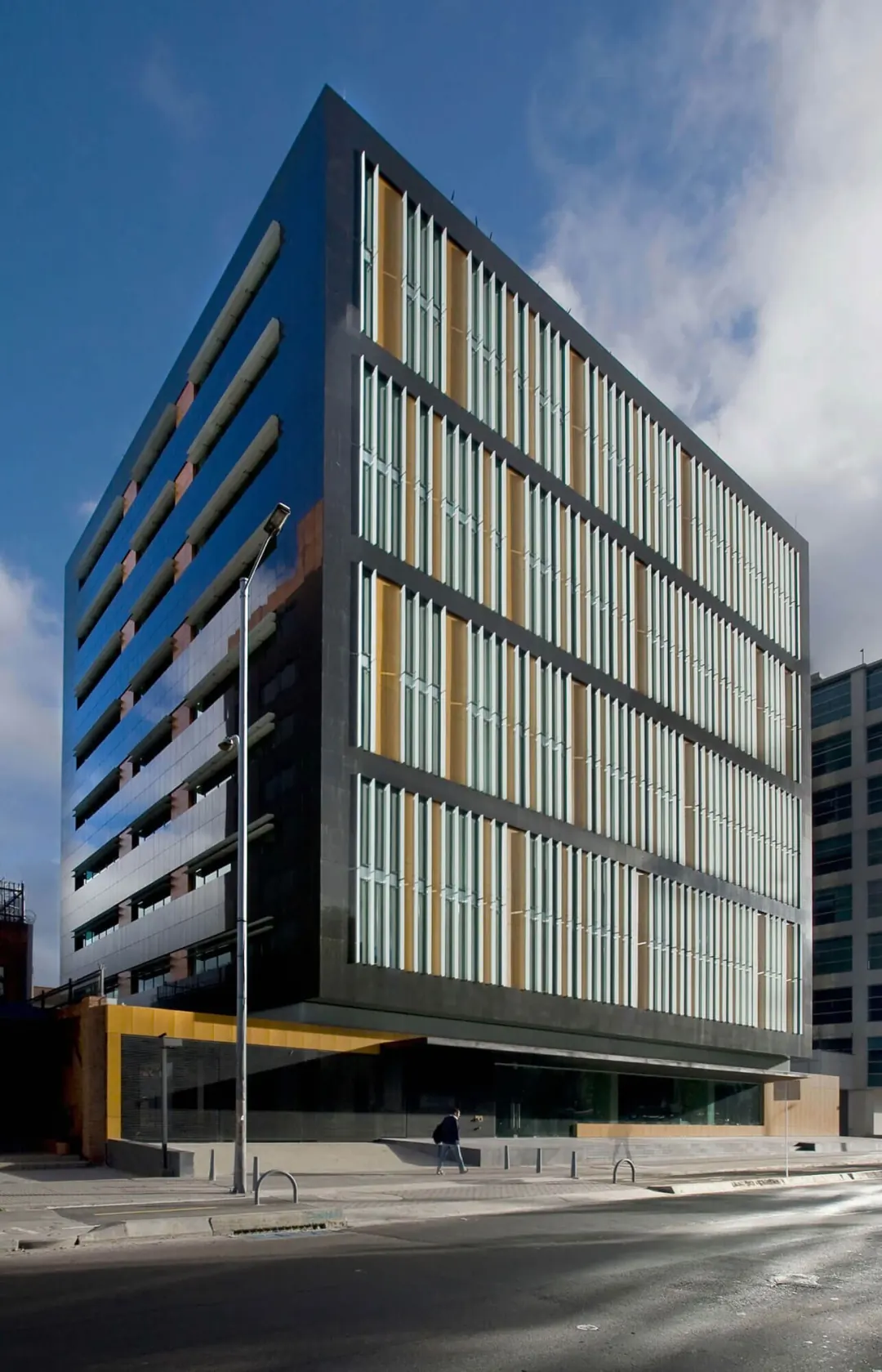 Ecotower 100 LEED Bogotá